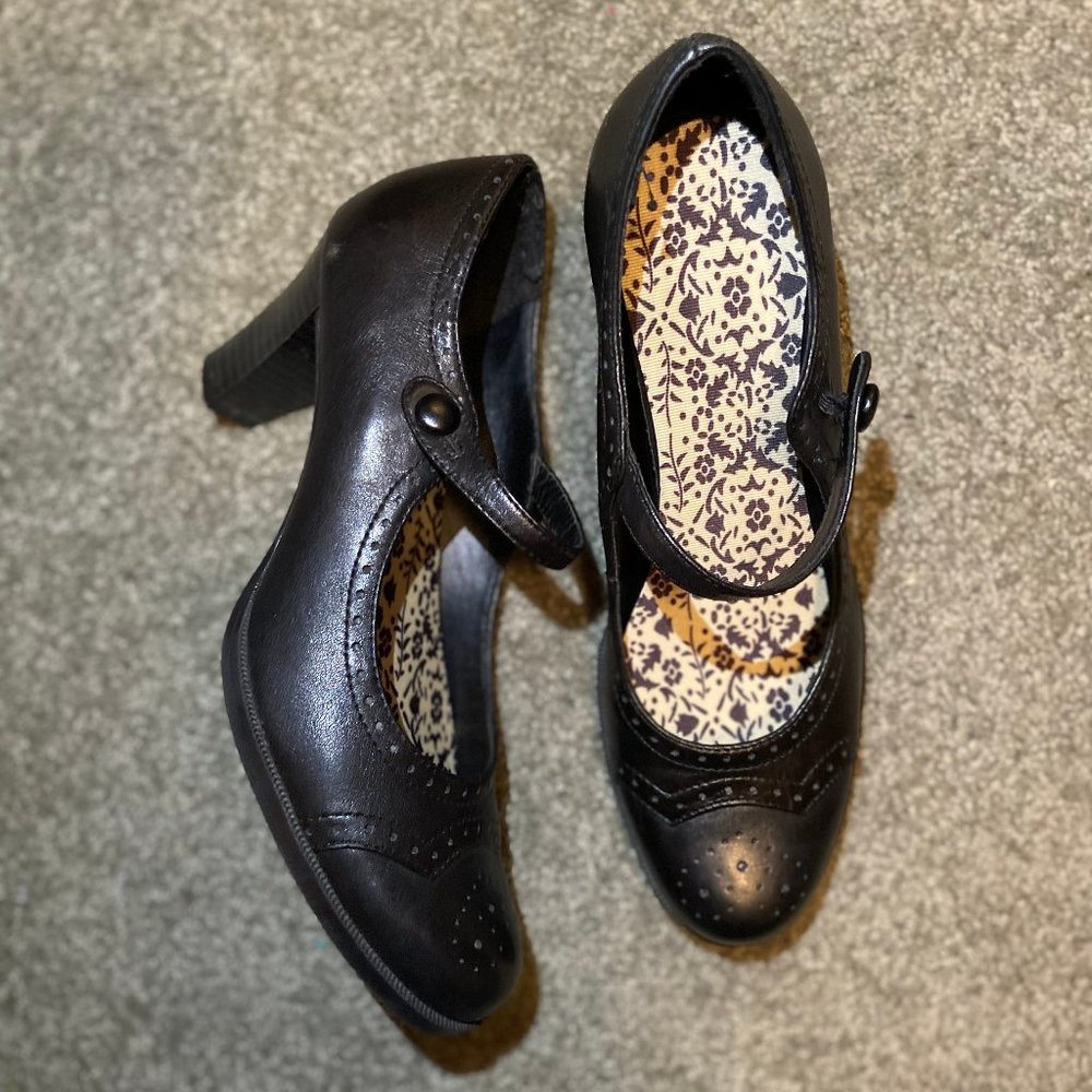 🌺2/$25Croft and Barrow Margot Leather Maryjanes